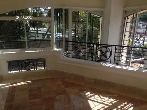 Apartamento En Bella Vista, 296MTS,3Hab,3B