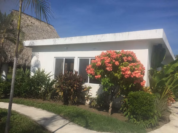 House for sale in Monterrico, facing the beach.
