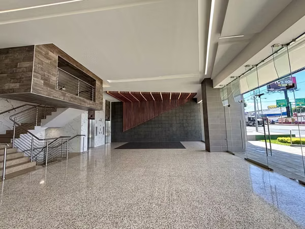Building for Sale in Zone 1 Avenida Elena