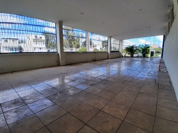 Rento local comercial en Zona 12