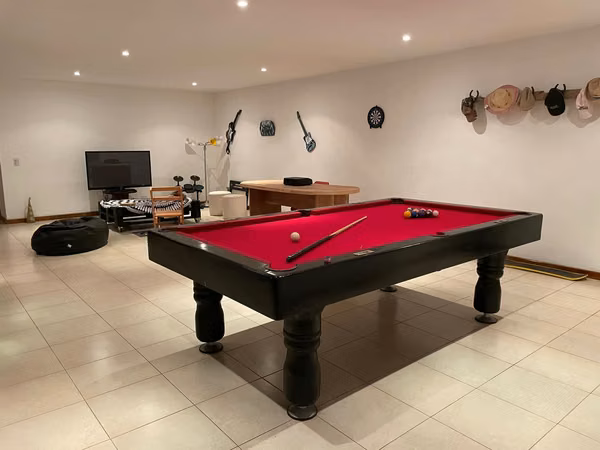 Vendo casa en Los Manantiales km 18.5 Carretera a San José Pinula