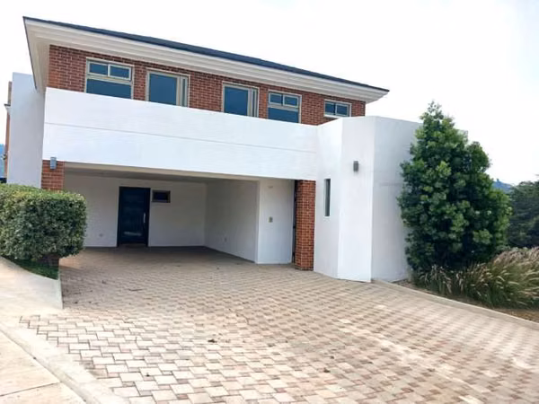 Casa en Venta en Km 16.5 de Carretera a El Salvador
