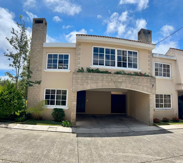 House for sale Santa Monica 4, Km 16.5 Road.