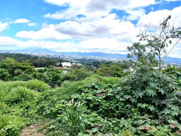 Terreno en Venta cerca de Calzada La Paz, en Zona 17