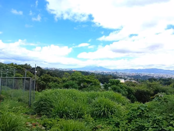 Terreno en Venta cerca de Calzada La Paz, en Zona 17