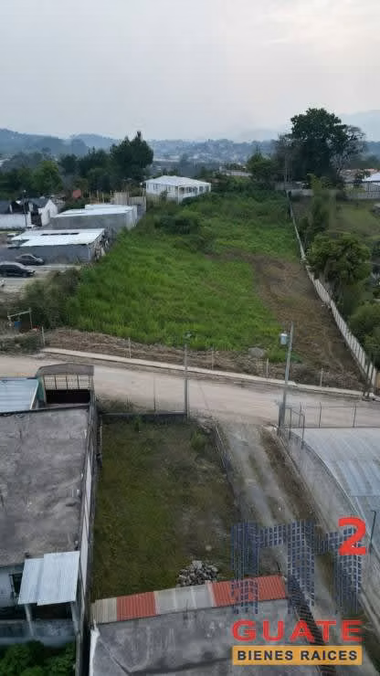 Alquilo Terreno en Coban