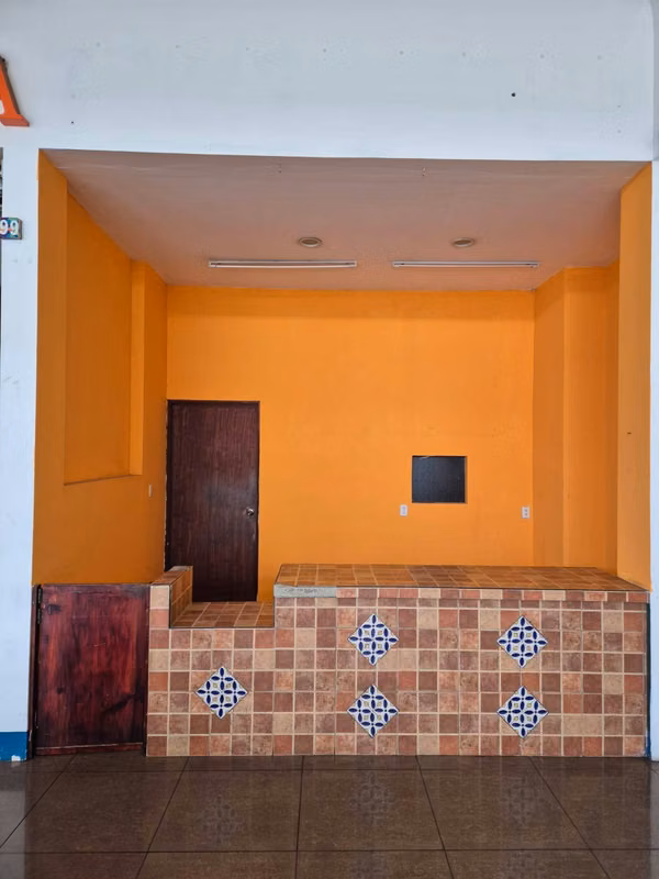 LOCAL COMERCIAL EN RENTA