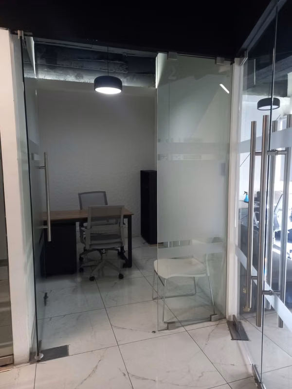 OFICINA EN RENTA
