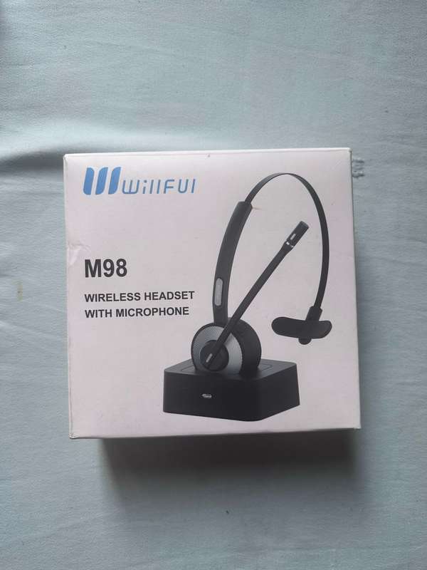 SELL WIRELESS HEADPHONES WITH MICROPHONE