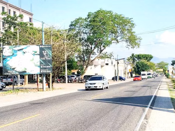 Locales Comerciales + Bodega en Venta en Chiquimula