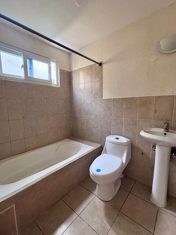 Casa en Venta Bosques de Arrazola, Km. 16.5 Carretera a El Salvador Entrada a Olmeca