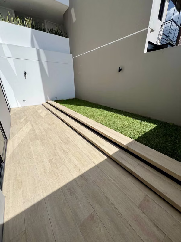 Apartamentos NUEVOS en Edificio Boutique zona 13, a 1 cuadra de Ave. Las Américas, en Venta