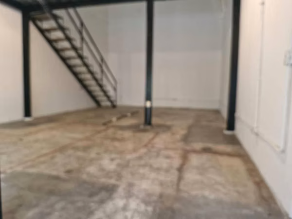 Alquiler de OfiBodega en Muxbal