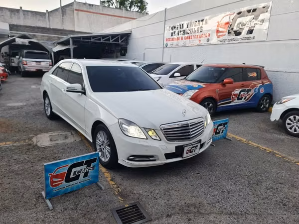 Mercedes Benz E300 2011