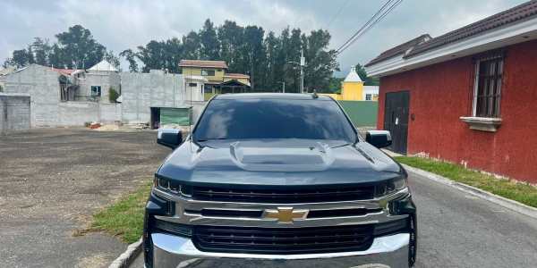 2020 Chevrolet Silverado K1500 Z71 4X4 5.3L V8