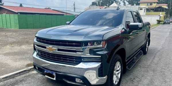 2020 Chevrolet Silverado K1500 Z71 4X4 5.3L V8