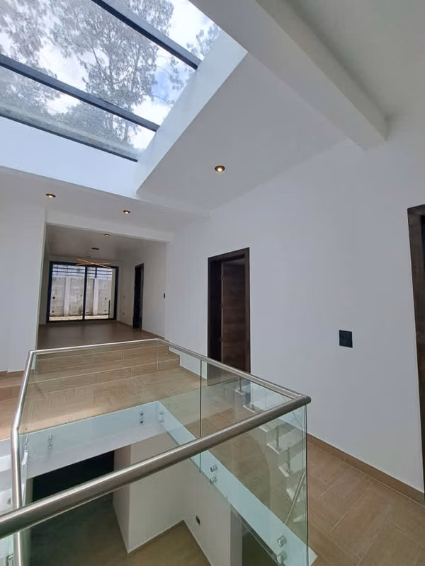 Moderna casa en venta en Terravista km 16.5 CAES