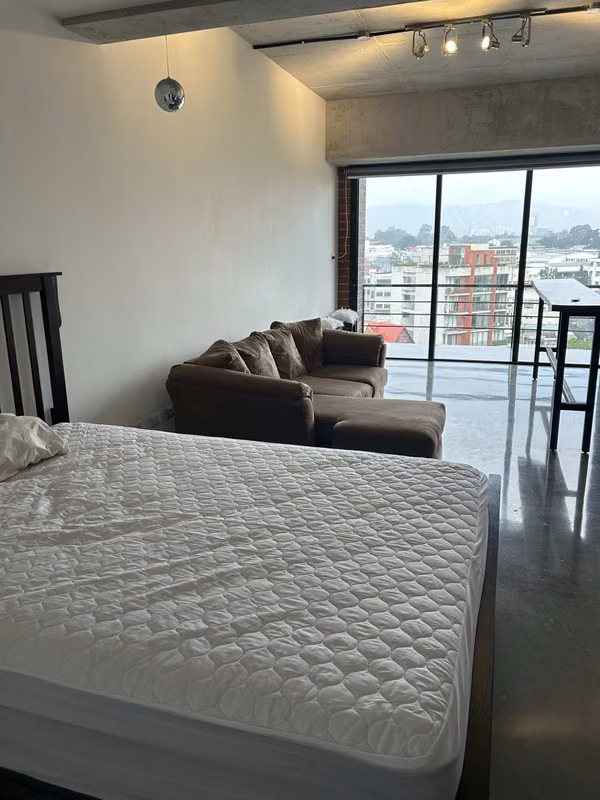 APARTAMENTO EN VENTA EDIFICIO CUATRO VENEZIA ZONA 4