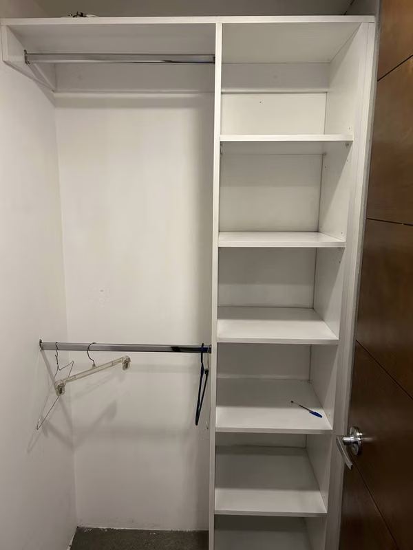 APARTAMENTO EN VENTA EDIFICIO CUATRO VENEZIA ZONA 4