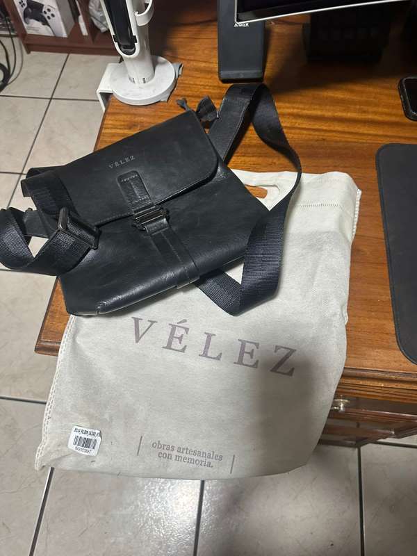  Bolso unisex VELEZ original - cuero negro 