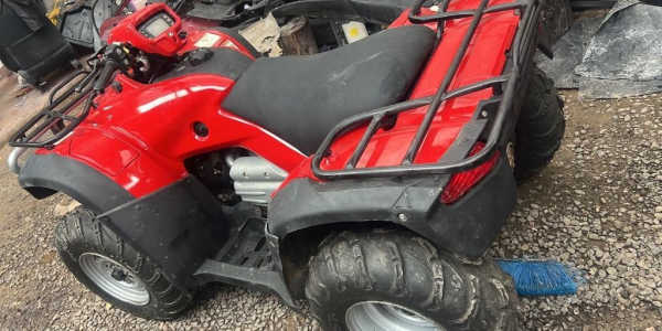 Cuatrimotos HONDA y Suzuki Ozark