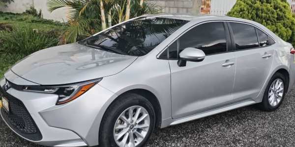 Elegante e impecable TOYOTA, COROLLA S. MECÁNICO.147 neg...