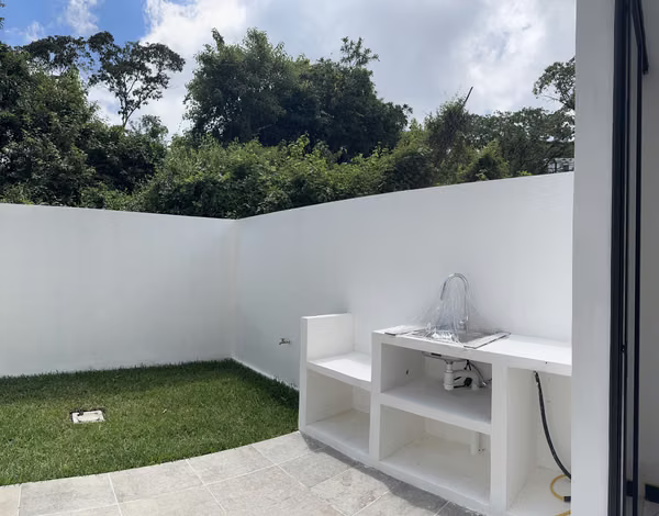 Casa Nueva zona 16