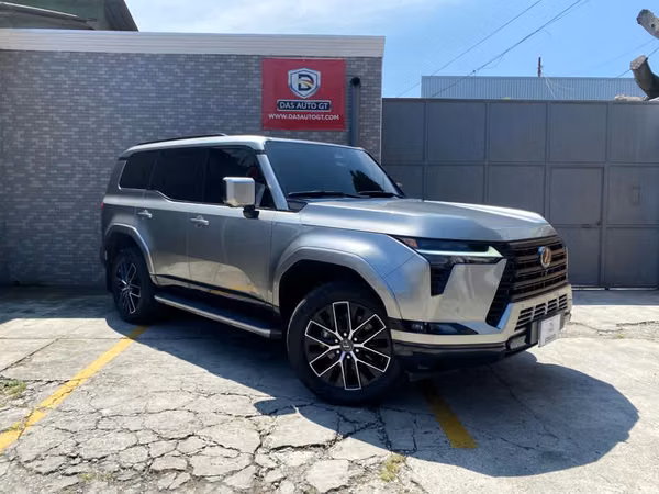 Lexus GX550 de Agencia Modelo 2025