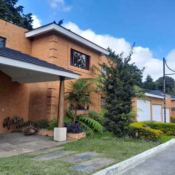Casa Alquiler en Muxbal