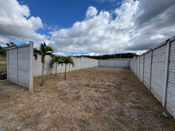 Se vende LOTE en proyecto urbanizado La Ceiba – Sanarate.