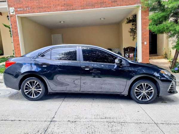 2018 TOYOTA COROLLA 1.8L 4CIL 134CV RECORD AGENCIA