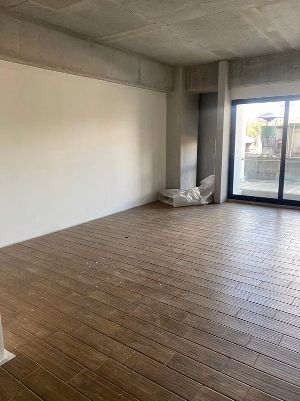 Venta de oficina en Edificio Ascend Zona 9 sobre la Montúfar