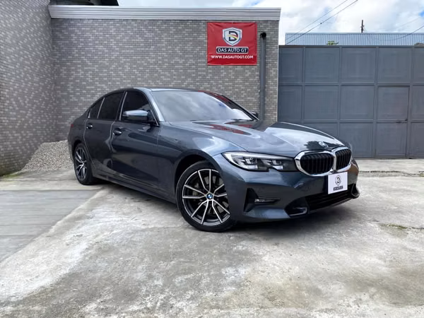 BMW 330i de Agencia Modelo 2020