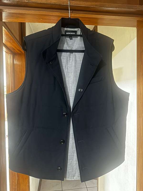 Vendo: Chaleco Marca: Bonobos – Color Negro - Original
