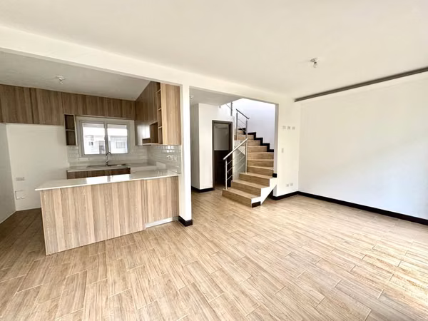 Casa en venta para estrenar en Bosques de Santa Elena, Villa Canales