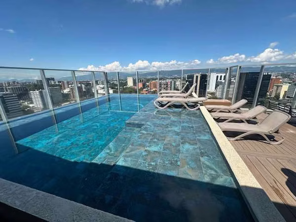 Zona 10 edificio Vasanta apartamento en renta
