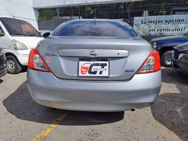 Nissan Versa 2014