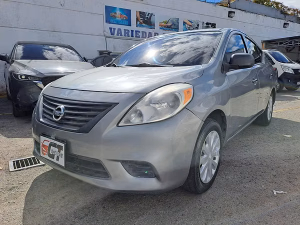 Nissan Versa 2014