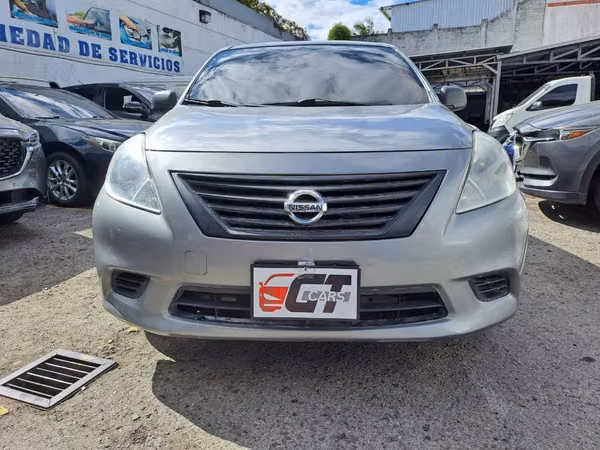 Nissan Versa 2014