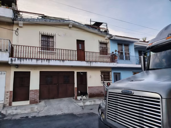 Big house for sale in Llano Largo