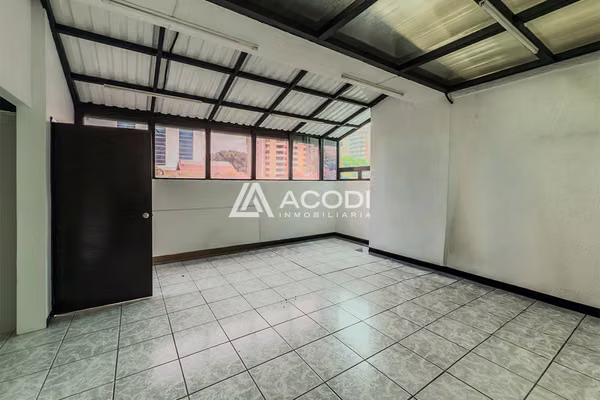 Alquilo Oficina en Zona 10 | ACODI