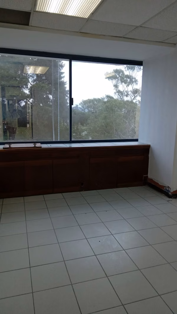 Alquilo Oficina en zona 10 | ACODI