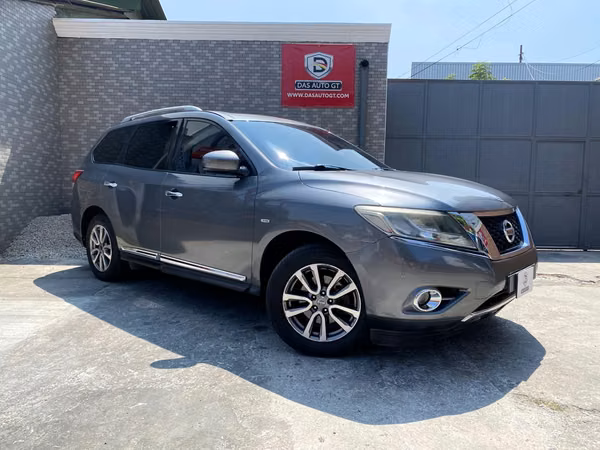 Nissan Pathfinder 4x4 de Agencia Modelo 2015