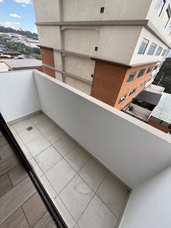 Apartamento de 3 habitaciones en Petapolis, zona 12, en Venta.