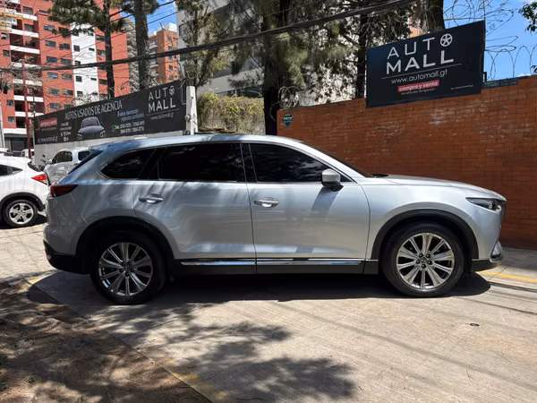 Mazda CX-9 AWD año 2023 de agencia