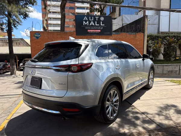Mazda CX-9 AWD año 2023 de agencia