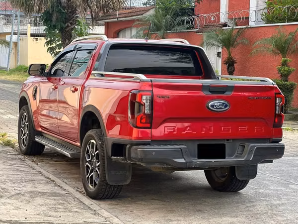FORD RANGER WILDTRACK 4x4 DIESEL 2023, HILUX DMAX L200