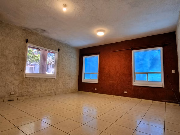 Casa en Venta en Labor de Castilla 1 – San Lucas / Mixco | Terreno 3,120 v²