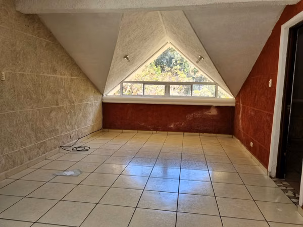 Casa en Venta en Labor de Castilla 1 – San Lucas / Mixco | Terreno 3,120 v²