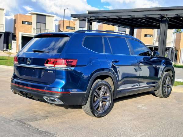 2021 VOLKSWAGEN ATLAS R-LINE V6 AWD 3.6L GASOLINA 276HP TORQUE 361 NM